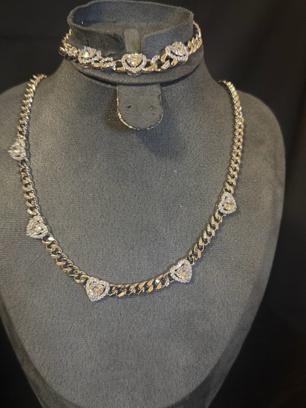 Rhinestone Heart Link Necklace in Silver - Sparkling Statement